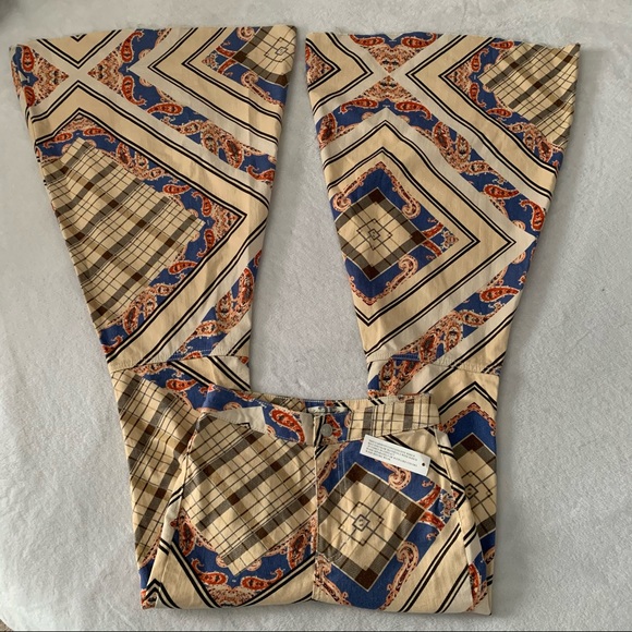 🌟NWT FREE PEOPLE FLOAT ON BY SUPERFLARE BOHO FARRAH MULTICOLOUR PAISLEY JEAN🌟 - Picture 6 of 16